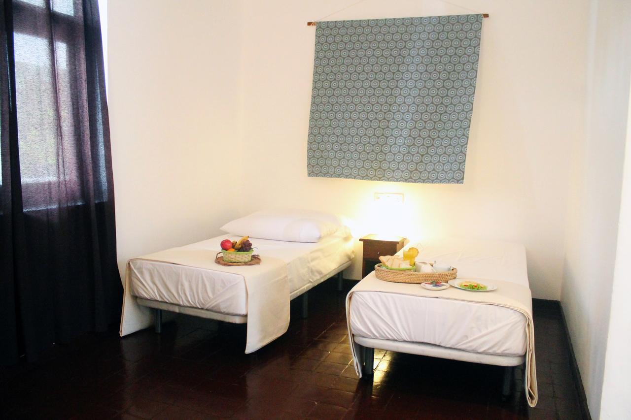 Coral Seas Beach Hikkaduwa Bagian luar foto