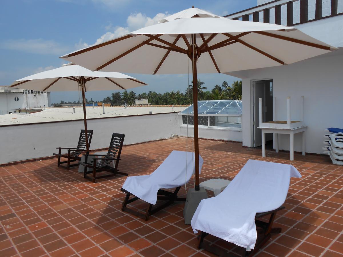 Coral Seas Beach Hikkaduwa Bagian luar foto