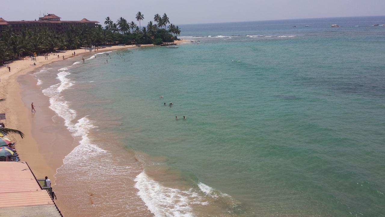 Coral Seas Beach Hikkaduwa Bagian luar foto