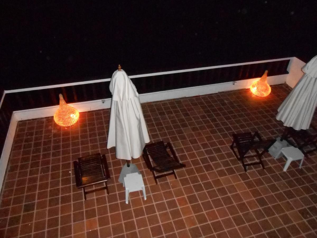 Coral Seas Beach Hikkaduwa Bagian luar foto