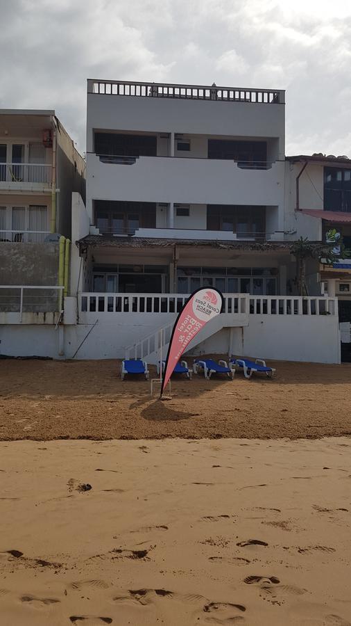 Coral Seas Beach Hikkaduwa Bagian luar foto